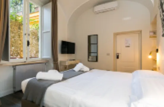 Trevi Contemporary Suite