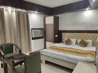 Hotel Pride Hotel dekat Kompleks Capitol