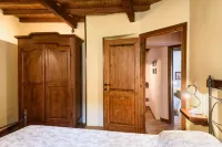 Il Borgo Dei Corsi - Charming Holiday Apartments