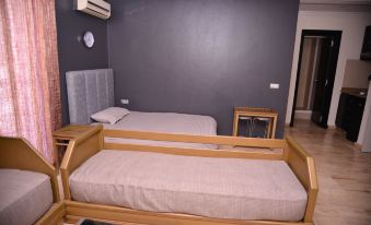 Sourebou Chez Appart Hotel Founty Beach