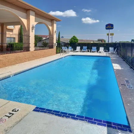 Super 8 by Wyndham Decatur Texas