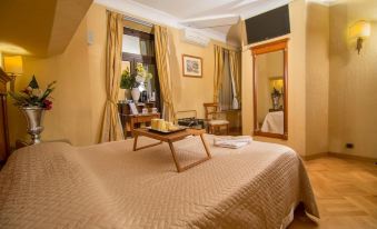 Luxury Rooms H 2000 Roma