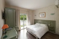 Hotel du Lac & Restaurant Foix - balcony