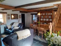 Beautiful 300 Year Old Traditional Country Cottage - 3-Sterne