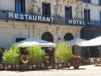 Le Grand Hôtel Molière Các khách sạn ở Peret