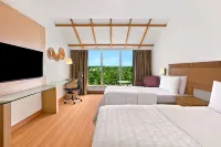 Le Méridien Kochi - balcony