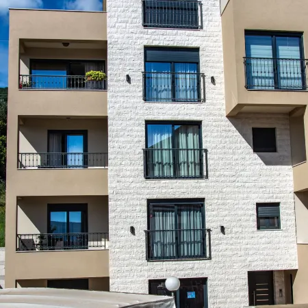 Apartmani Ralux Tivat