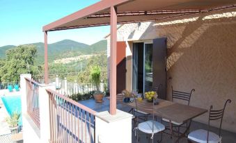 Villa Nais B&B
