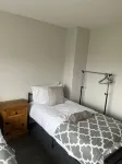Comfortable 3 Bedroom House-ng5,Sleeps 5 - Bungalows