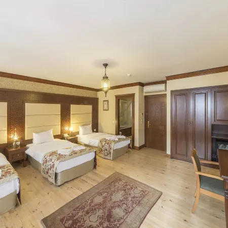 Lalinn Hotel