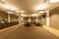 Apart Hotel 12 Hotel a Gmina Iwierzyce