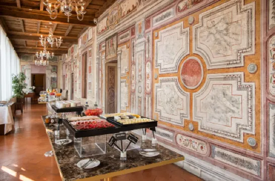 Grand Hotel Villa Torretta, Curio Collection by Hilton Отели рядом с достопримечательностью «Archivio Giovanni Sacchi»