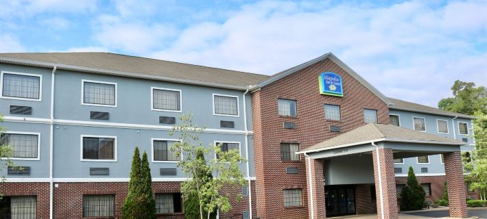 Magnolia Inn and Suites Olive Branch Hotels in DeSoto County