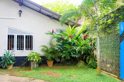 Anne's Maisonnette Hotel a 