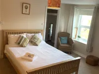 The Halfway House Pub and Kitchen Hôtels à : Torpoint