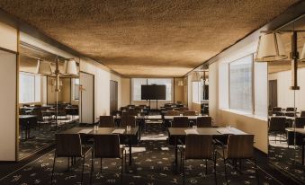 Maison Heler Metz, Curio Collection by Hilton