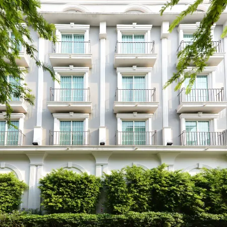Villa de Pranakorn Отели рядом с достопримечательностью «Ват-Сакет»