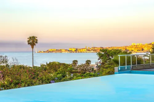 Residence de Tourisme Ajaccio Amirauté Hotels in Appietto