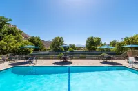 San Diego Country Estates Hotels in Alpine