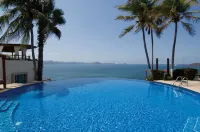 Hotel Punta Serena & Resorts- Couples Only فنادق في La Huerta