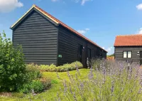 The Yard @ Pringle Farm Hotels in The Stukeleys