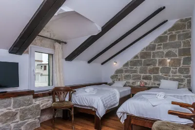 Apartment Igor Hotels near Beach Stobrec Kamp