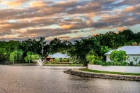 Blue Lagoon Villas Hotels in Yorkeys Knob