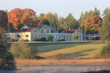 Hestraviken Hotell & Spa Отели в г. Gislaved