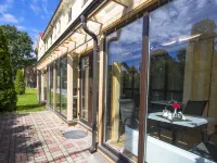 Hotel Best with Free Parking Отели рядом с достопримечательностью «Золитуде»