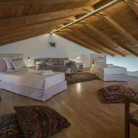 Athenian House in Plaka Villa by Athenian Homes
