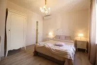 Lucca in Chic - No Ztl - Free Parking - Old City at 10Min by Walk