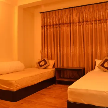 Pradhan House - Home Stay with Garden Hotels near Peacock Window