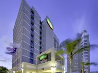 Courtyard San Juan Miramar Hotels near Miramar
