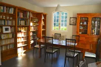 L'Escalère Hoteles en Arnaud-Guilhem