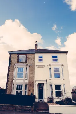 The Caledon Guest House Hotels in Cowes