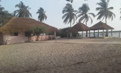 Campement Villageois d'Elinkine Các khách sạn ở 