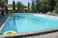 Nature Safari by Hotel the Canopy - Pools