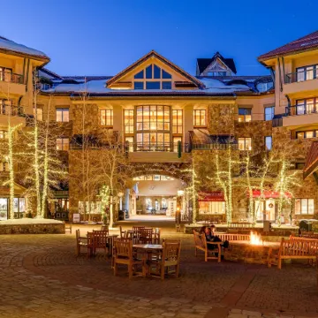 Fairmont Heritage Place, Franz Klammer Lodge