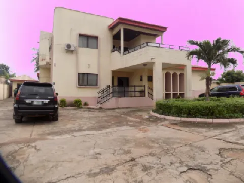 Royal Green Guest House โรงแรมใน