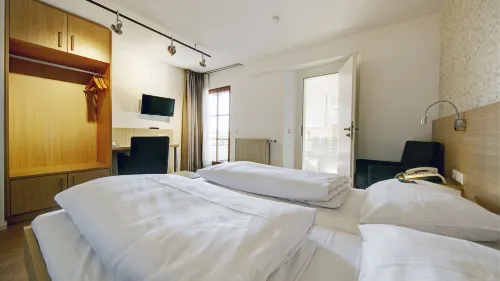 Hotel Restaurant Bauer Großbettlingen Hotels in Nürtingen