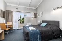 Amble Inn Motel - 2-Star