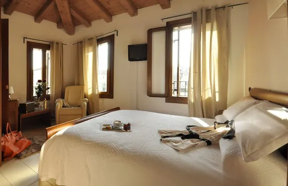 拉隆頓達之家酒店