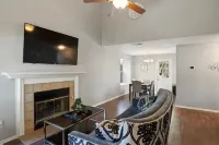 10Min2RandolphAFB~20Min2FtSH~4B/2.5B~PetFriendly!