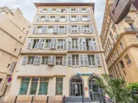 Residhotel Vieux Port Hoteles cerca de Centro comercial Centre Bourse