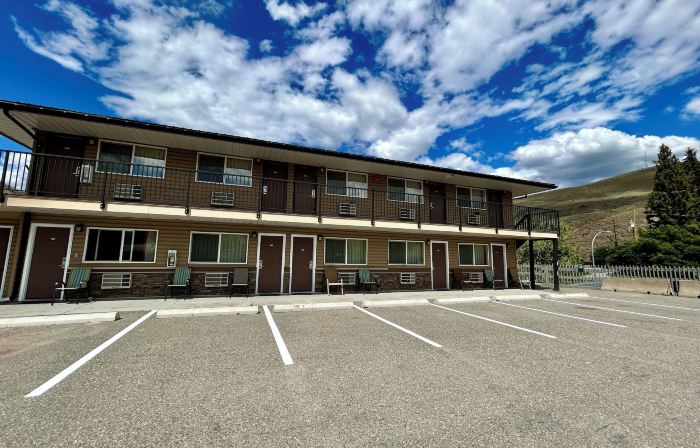 Riverside Motel Cache Creek