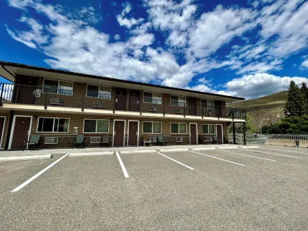 Riverside Motel Cache Creek