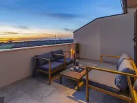 Family Villa with Pool, Wellness - Homestays