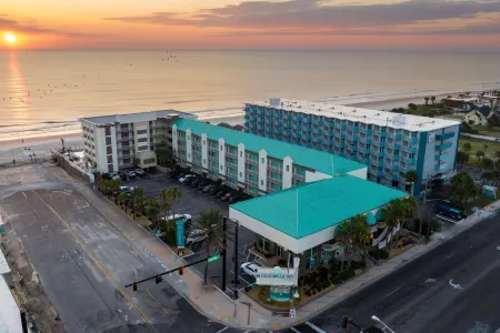 Boardwalk Inn and Suites