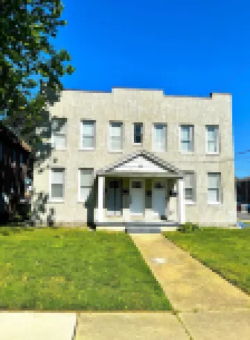 Modern Cozy Unit with King Bed Hotels in 