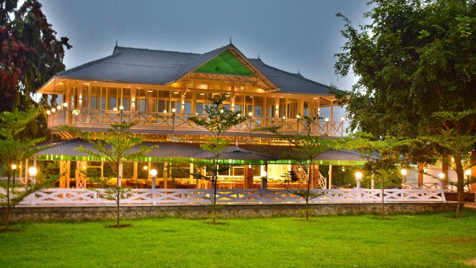 MGM Whispering Wind's Yelagiri